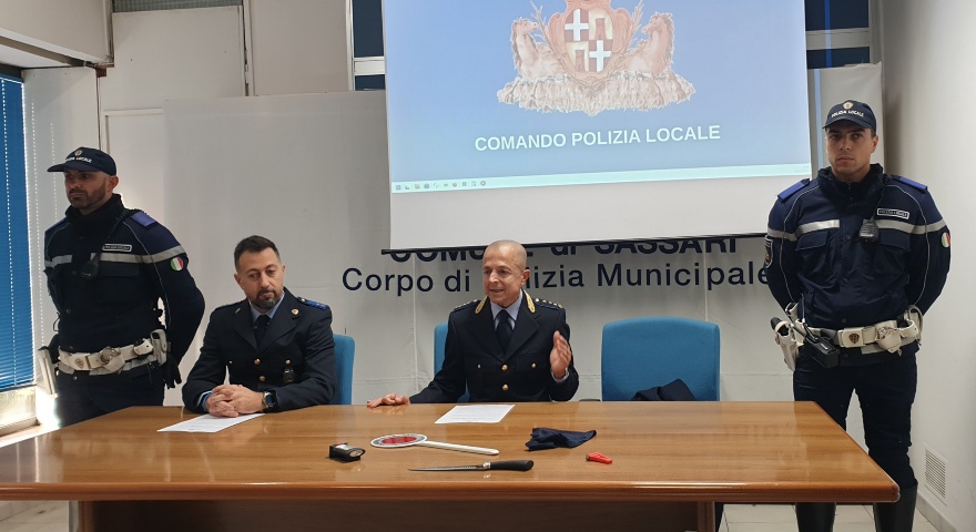 Una foto della conferenza stampa Una foto della conferenza stampa