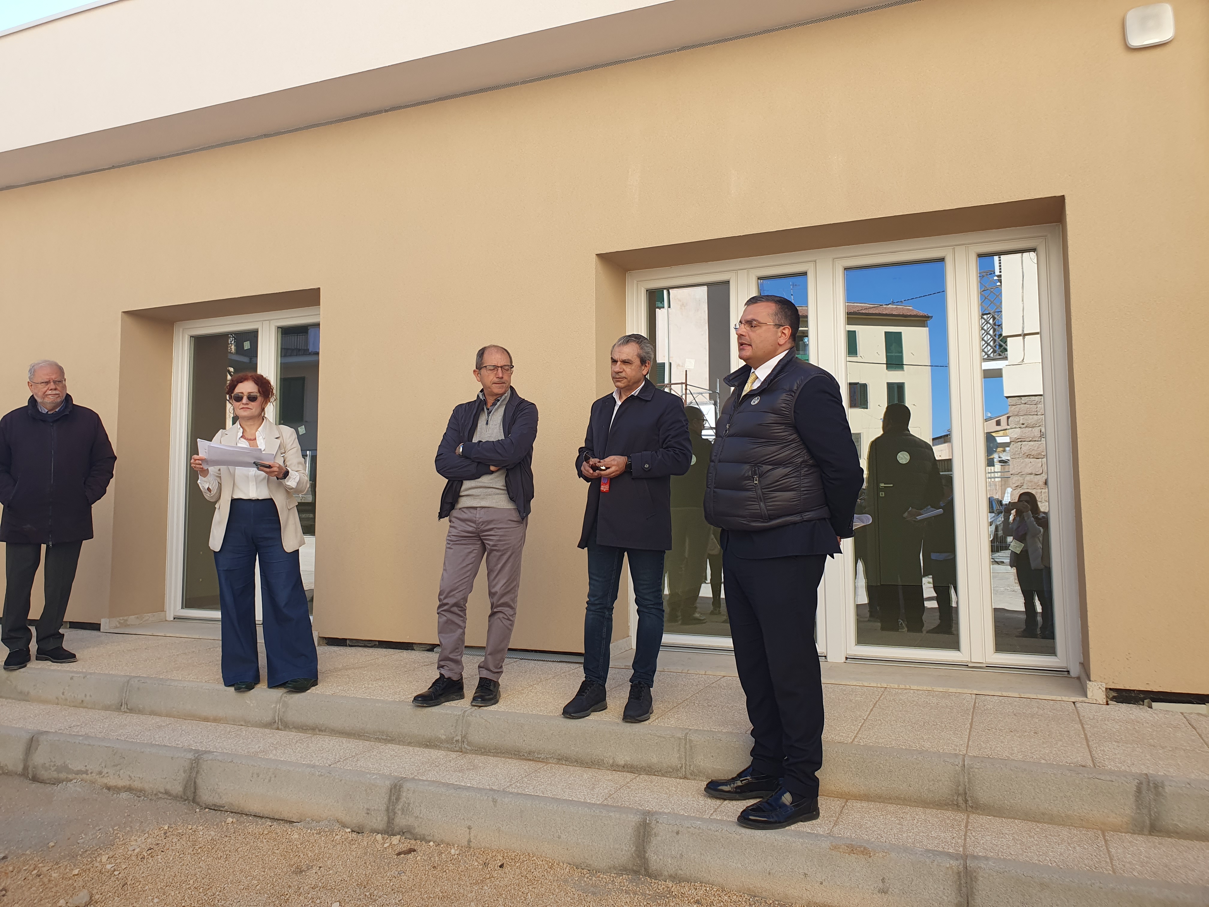 Sopralluogo alla scuola di via Fais