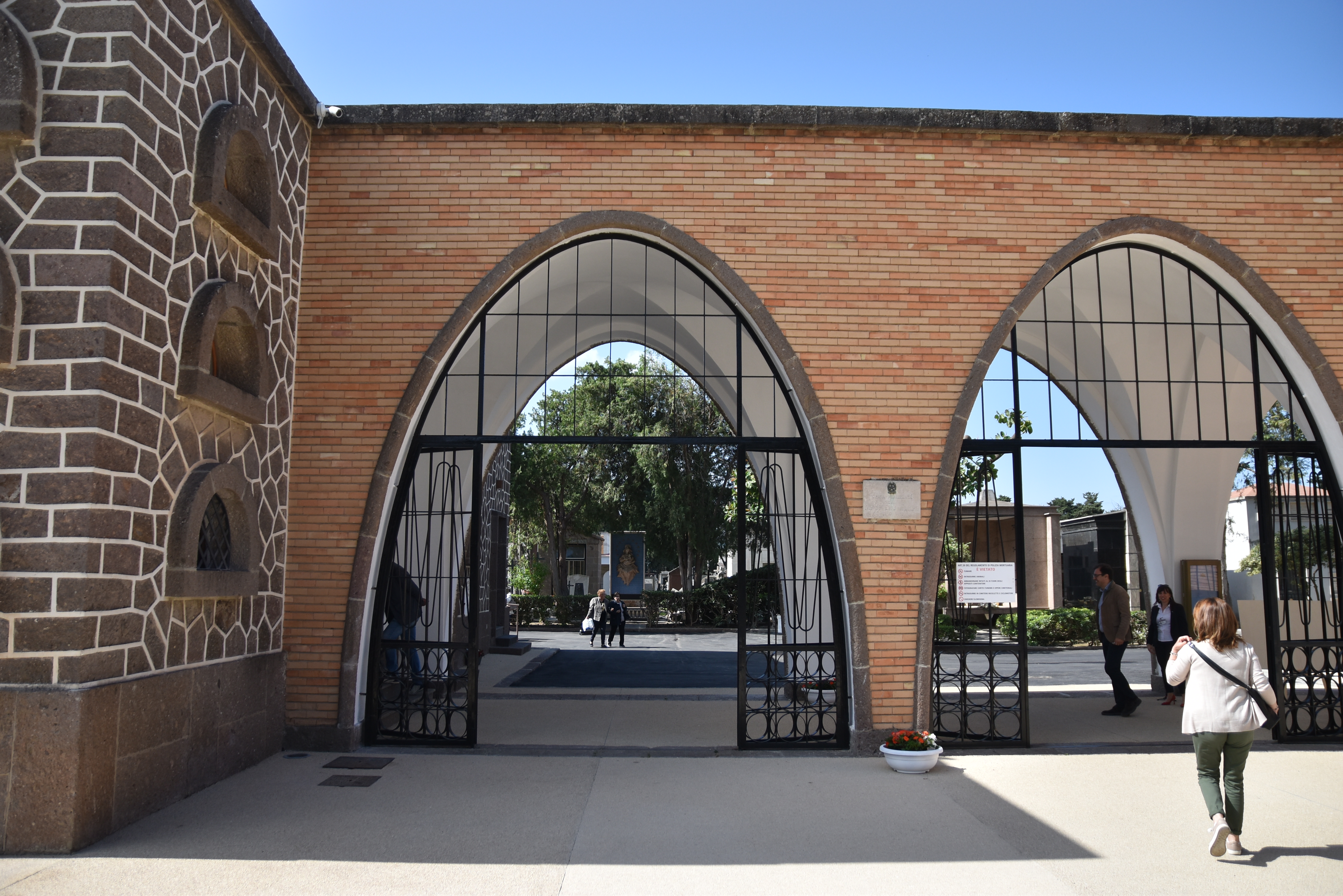 Ingresso cimitero